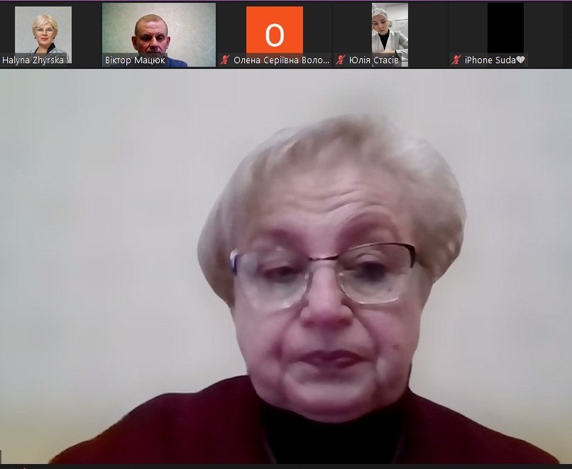 Модерувала конференцію старший методист з біології та здоров’я людини Любов БАРНА